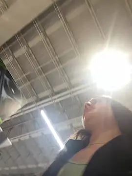 Isabella21  online show from 2, 11, 2025