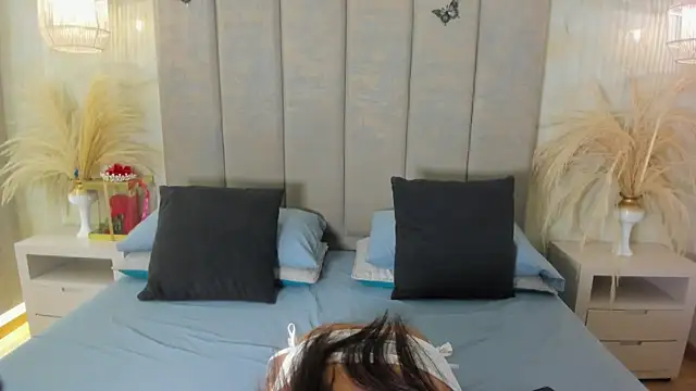 leaahcashh online show from 7, 10, 2025