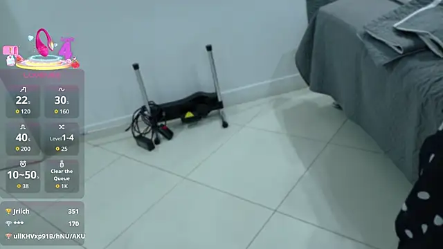 BeccaReedd online show from 9, 9, 2025