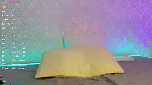 BeccaReedd online show from 3, 11, 2025