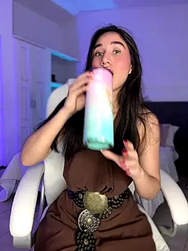 julieta jhonss online show from 14, 12, 2025