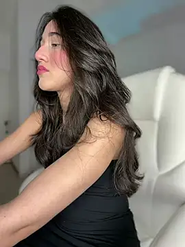 Snapshot of julieta_jhonss chatting on 2, 7, 2026 julieta jhonss online show from 2, 7, 2026