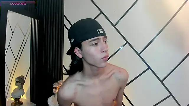 Christopher 77 online show from 15, 9, 2025