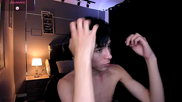 Christopher 77 online show from 13, 9, 2025