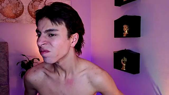 Christopher 77 online show from 9, 10, 2025