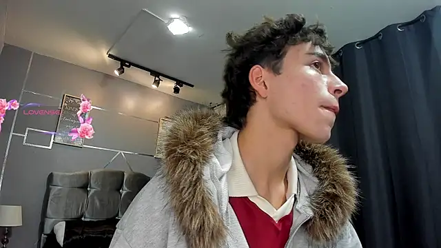 Christopher 77 online show from 24, 9, 2025