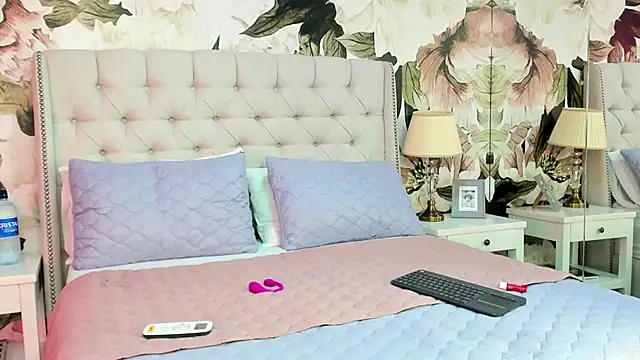 MaddyMay  online show from 29, 11, 2025