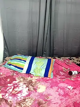 Velma star online show from 5, 11, 2025