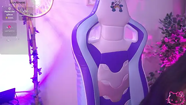 Snapshot of chloe_moons_ chatting on 27, 2, 2026 chloe moons online show from 27, 2, 2026