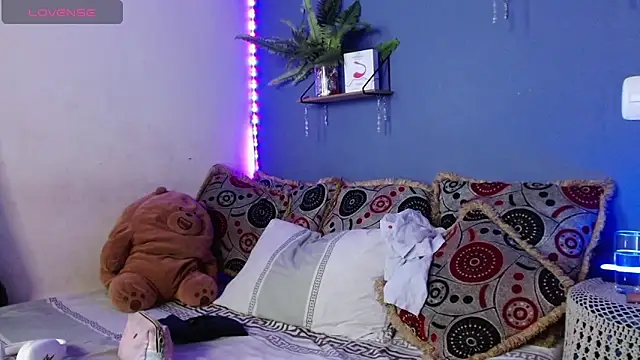 Dylann west online show from 17, 10, 2025