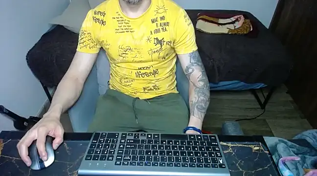 Snapshot of bossking017 chatting on 1, 3, 2025 bossking017 online show from 1, 3, 2025