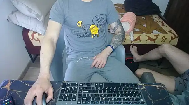 Snapshot of bossking017 chatting on 17, 3, 2025 bossking017 online show from 17, 3, 2025