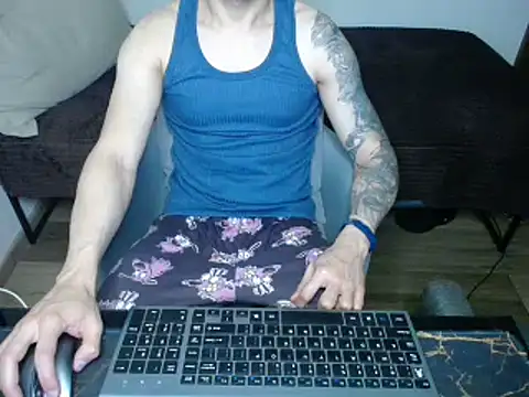 Snapshot of bossking017 chatting on 9, 3, 2025 bossking017 online show from 9, 3, 2025