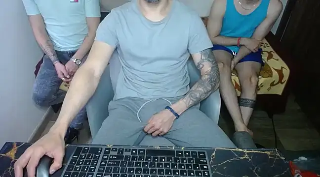 Snapshot of bossking017 chatting on 14, 3, 2025 bossking017 online show from 14, 3, 2025