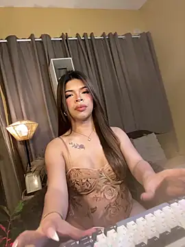 Nyxie luxx online show from 5, 4, 2026