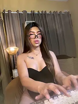 Nyxie luxx online show from 2, 5, 2026