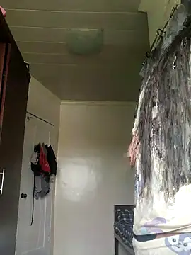 anne smithe online show from 25, 10, 2025