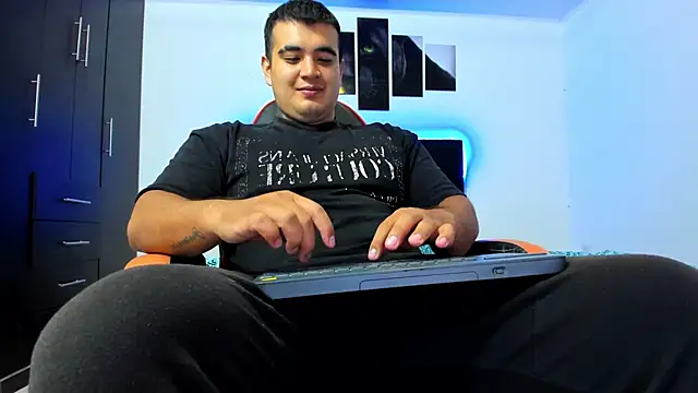 thiago  cp01 online show from 16, 11, 2025