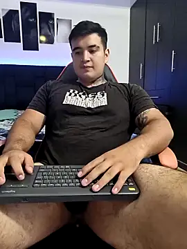 thiago  cp01 online show from 10, 9, 2025