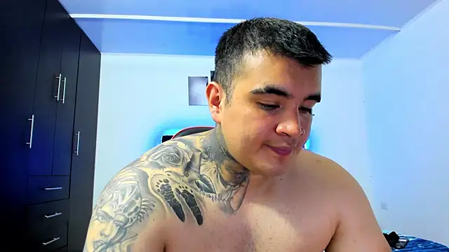 thiago  cp01 online show from 9, 11, 2025