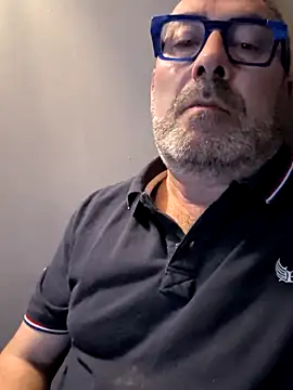Snapshot of Hairyfred73 chatting on 29, 3, 2026 Hairyfred73 online show from 29, 3, 2026