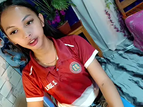 Snapshot of Simi_Ipit chatting on 15, 6, 2026 Simi Ipit online show from 15, 6, 2026