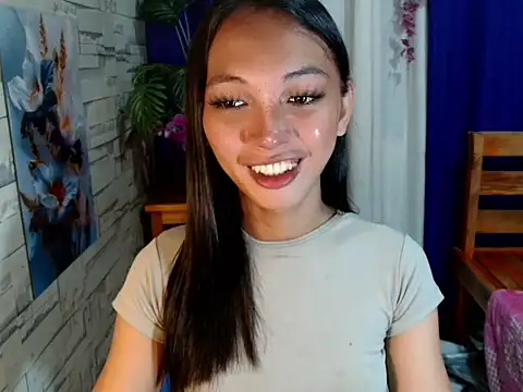 Snapshot of Simi_Ipit chatting on 5, 7, 2026 Simi Ipit online show from 5, 7, 2026