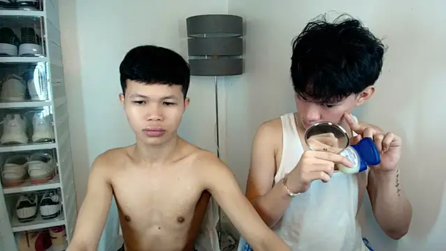 crazyasiantwink online show from 26, 9, 2025