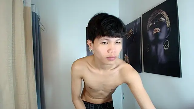 crazyasiantwink online show from 15, 12, 2025