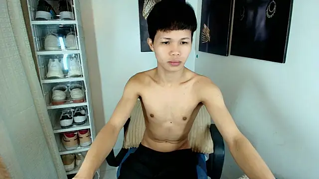 crazyasiantwink online show from 26, 10, 2025