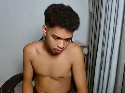 curlyasian njxx online show from 4, 6, 2026