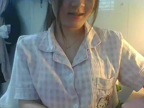 Linzly online show from 5, 4, 2026