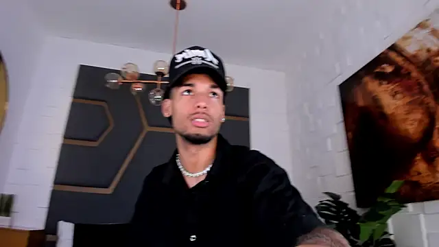 Thiagoferreti online show from 4, 11, 2025