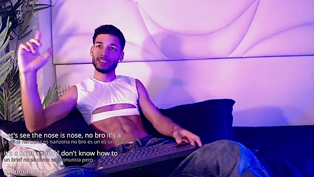 Thiagoferreti online show from 18, 4, 2026