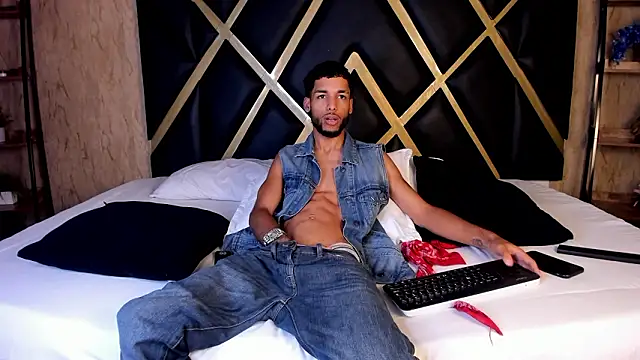 Thiagoferreti online show from 3, 2, 2026