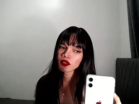 tscummeroverload4u online show from 25, 11, 2025