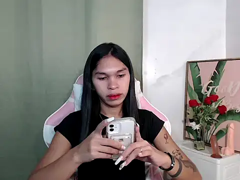 sexloverxxz online show from 13, 10, 2025