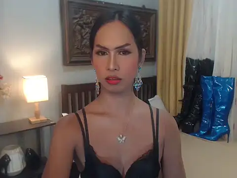 Nathalieheartt online show from 13, 11, 2025