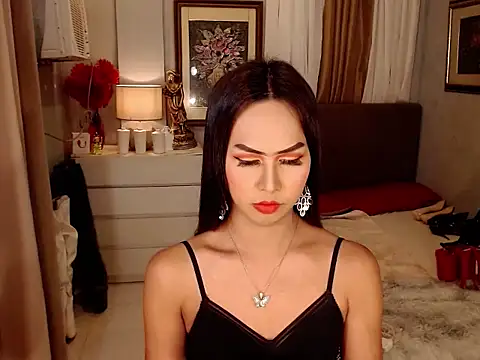 Nathalieheartt online show from 10, 2, 2026