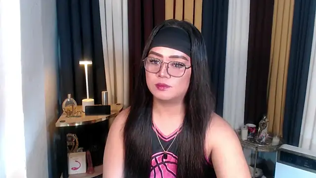 YourSweet-mich online show from 15, 6, 2026