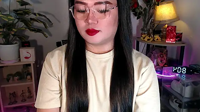 Snapshot of YourSweet-mich chatting on 26, 10, 2025 YourSweet-mich online show from 26, 10, 2025