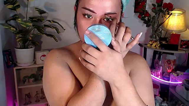 Snapshot of YourSweet-mich chatting on 2, 11, 2025 YourSweet-mich online show from 2, 11, 2025