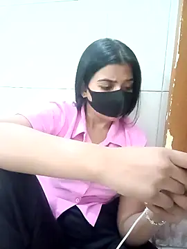 Hot Jaanvi  online show from 27, 10, 2025