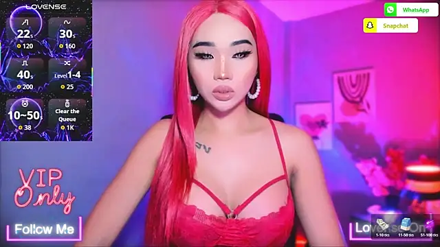 TriciaCumLoader online show from 11, 2, 2026