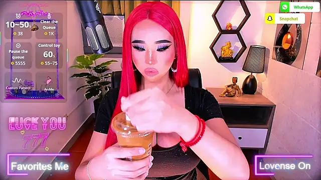 TriciaCumLoader online show from 29, 3, 2026