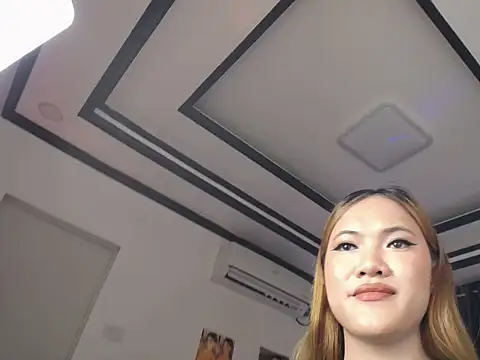 elena vixen online show from 25, 2, 2026