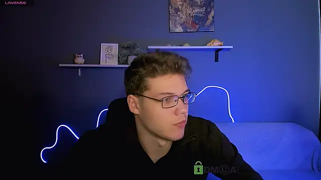 Snapshot of lucas_long_ chatting on 13, 10, 2025 lucas long online show from 13, 10, 2025