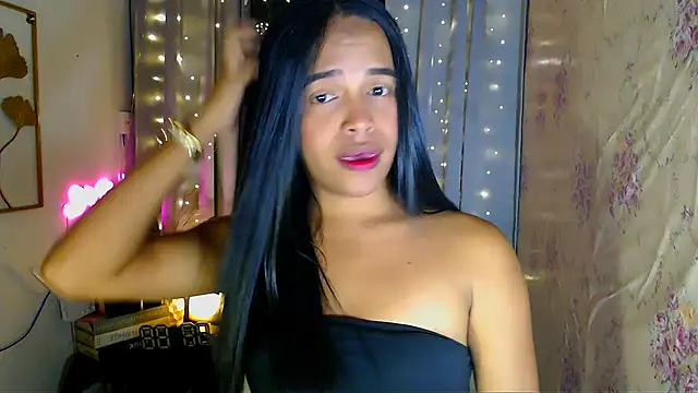 Lorainnelustts online show from 10, 2, 2026