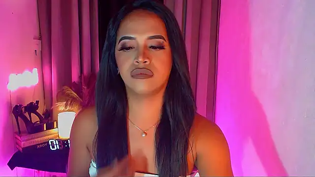 Lorainnelustts online show from 18, 1, 2026