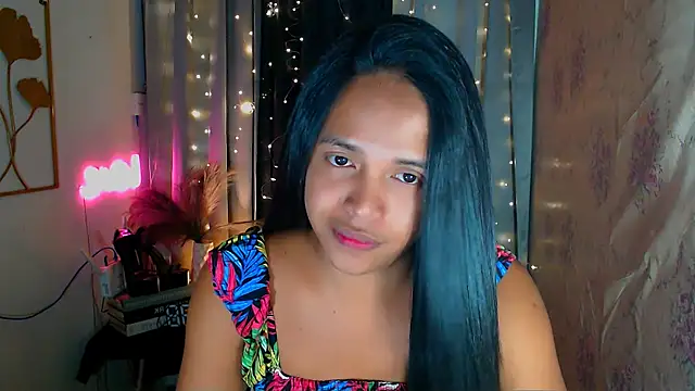 Lorainnelustts online show from 15, 2, 2026